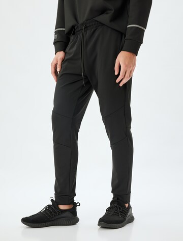Koton Regular Broek in Zwart: voorkant