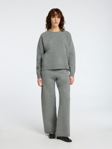 SELECTED Sweater in Grey