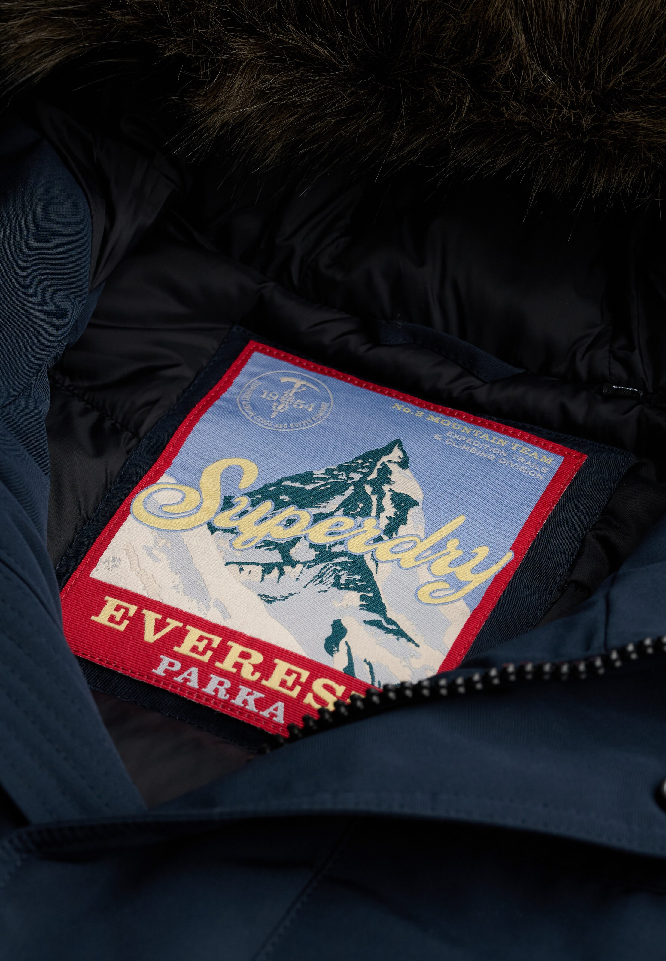 Superdry & Co Winterparka 'Everest' in Bruin