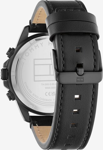 TOMMY HILFIGER Uhr in Schwarz