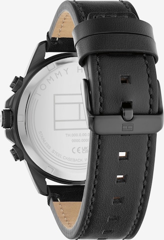 TOMMY HILFIGER Uhr in Schwarz