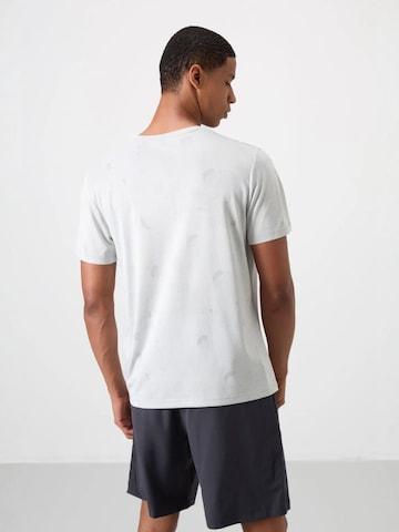Tommy Life Performance shirt in White