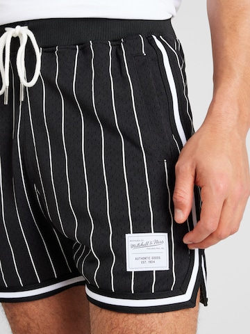 regular Pantaloni 'GAME DAY 2' di Mitchell & Ness in nero