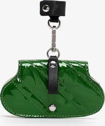 Emily & Noah Case ' Belinda ' in Green: front