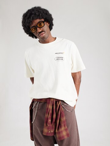 Abercrombie & Fitch Tričko 'McLaren Austin Capsule' - Biela
