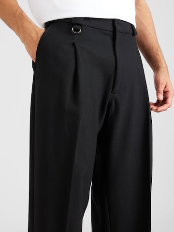 Loosefit Pantalon à plis 'Lance' Won Hundred en noir