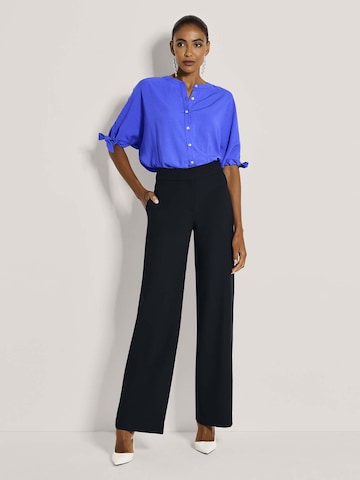 MADELEINE Loosefit Bügelfaltenhose in Blau