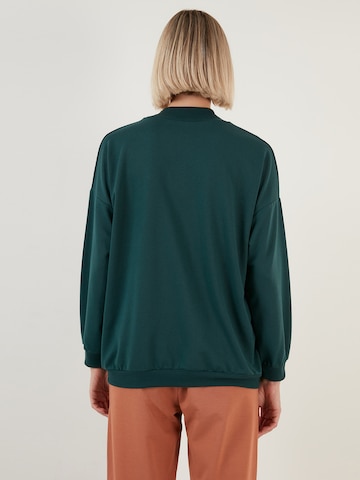 LELA Sweatshirt in Grün