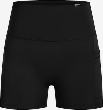 Smilodox Slimfit Shorts with Pockets ' Lissa ' in Schwarz: Vorderseite