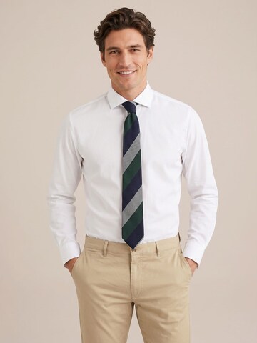 Suitable Tie in Green: front