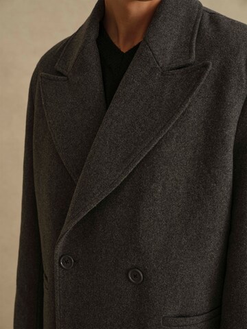 DAN FOX APPAREL Tussenjas 'Pascal' in Grijs