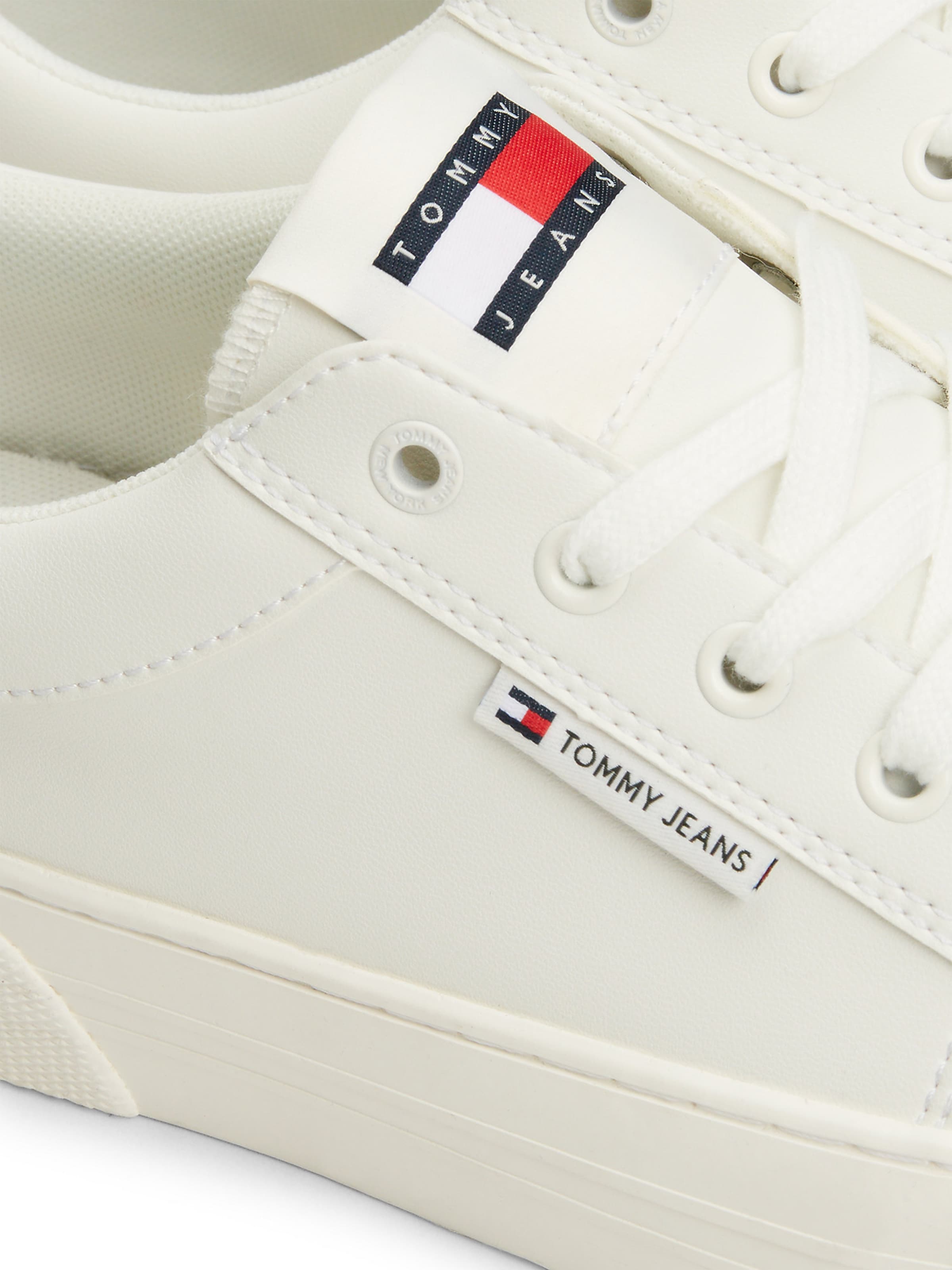 Tommy Jeans Sneaker in Beige