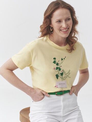 Tricou 'Malati' de la TATUUM pe bej
