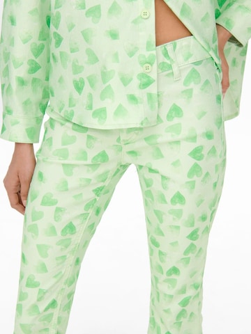 évasé Pantalon NEON & NYLON en vert