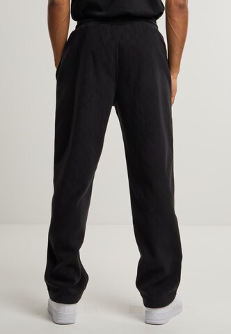 Regular Pantalon Urban Classics en noir