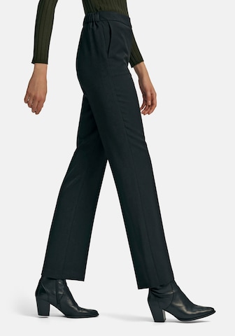 Peter Hahn Regular Pleated Pants in Black