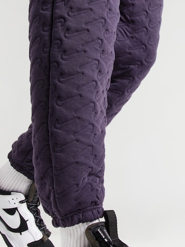 Effilé Pantalon 'Phoenix Fleece' Nike Sportswear en violet