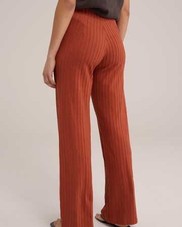 WE Fashion Bootcut Hose in Rot