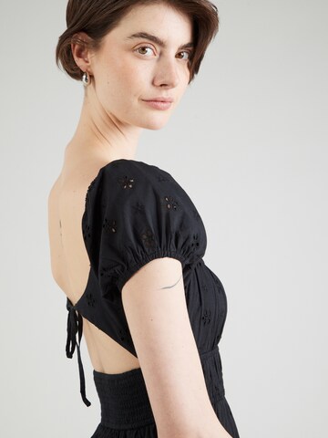 HOLLISTER Mekko värissä musta