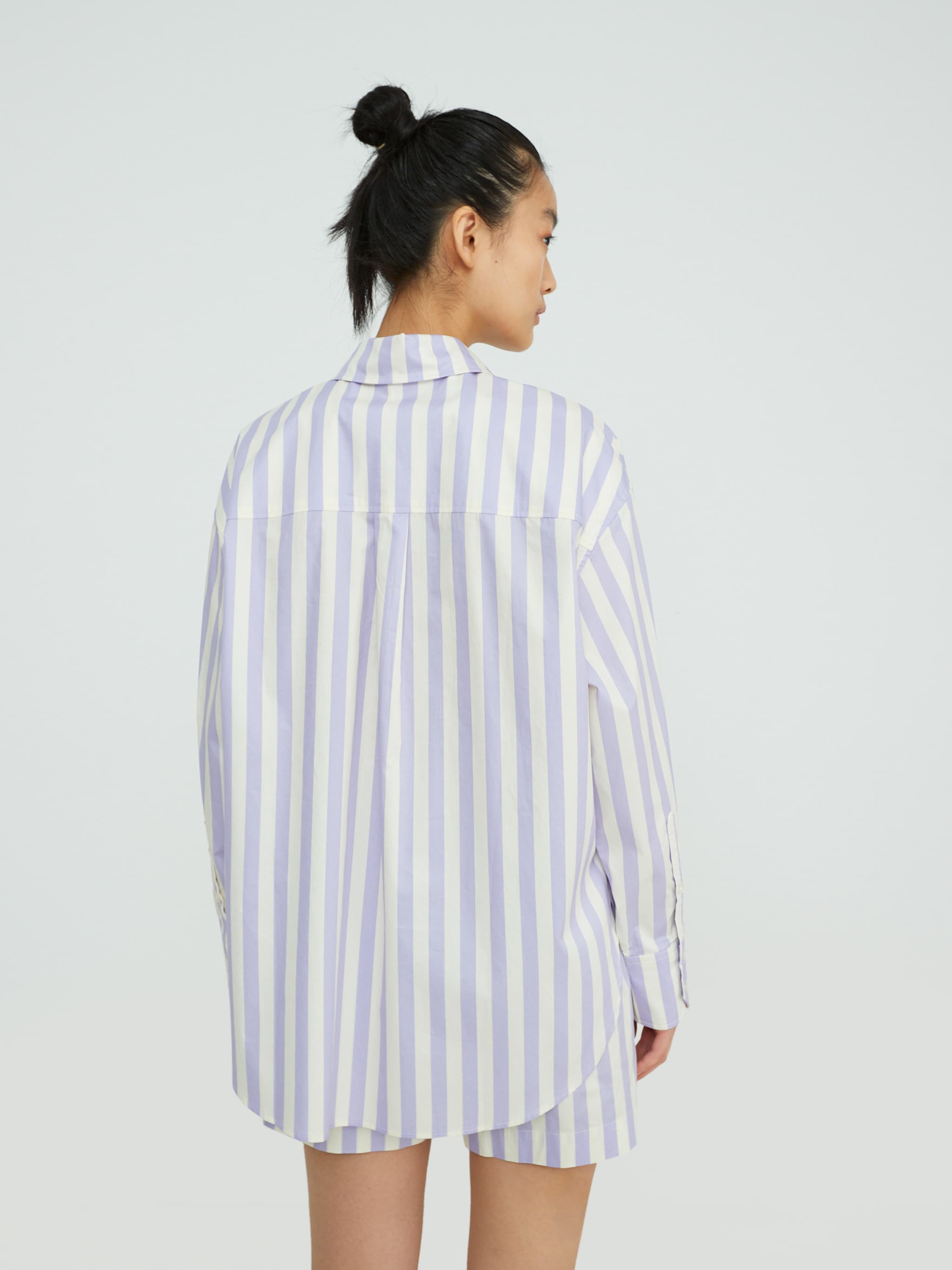 EDITED Produkter Bluse 'Nika' lyselilla