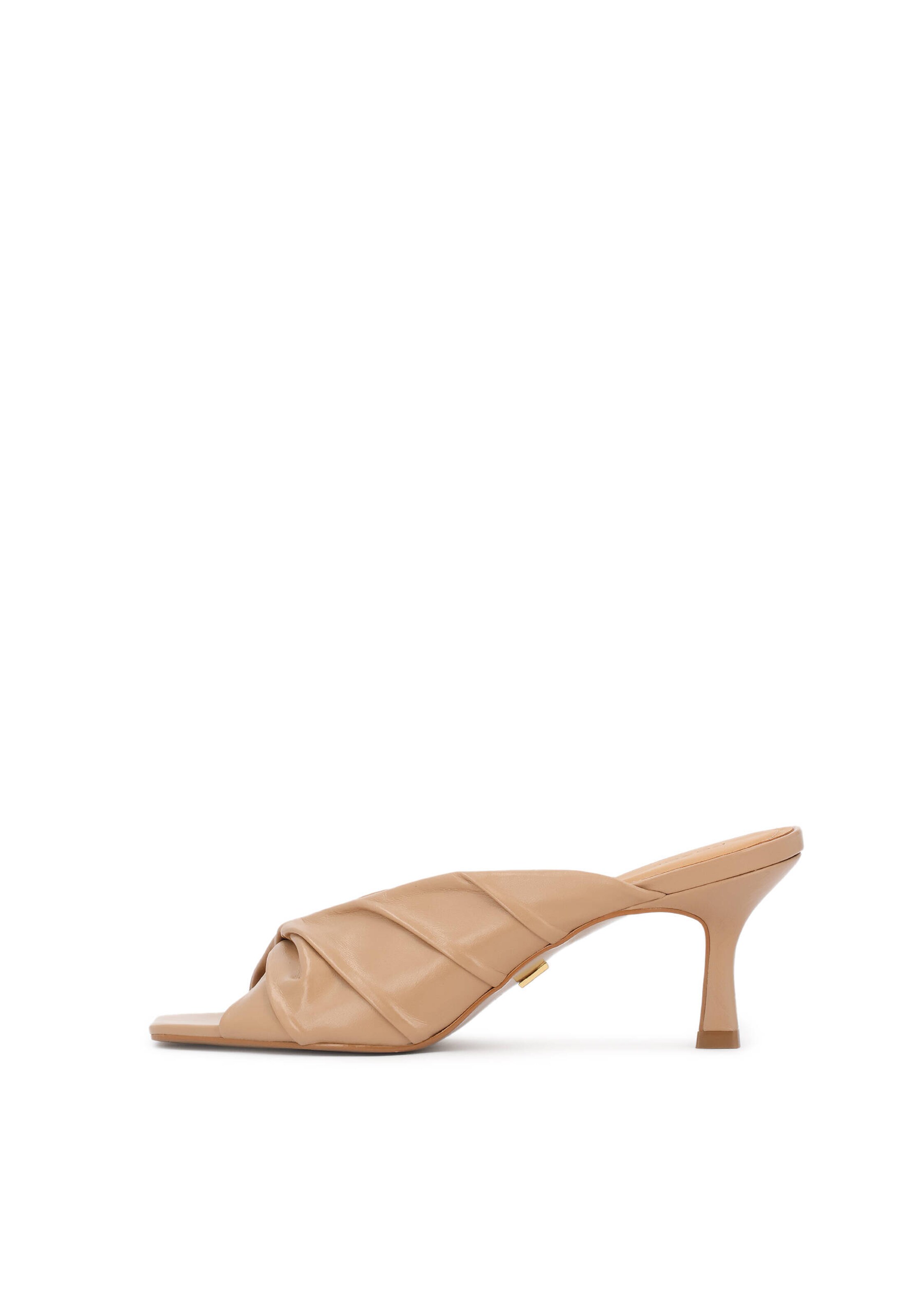 Kazar Μιούλ σε μπεζ: μπροστά