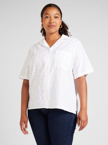 Levi's® Plus - Blusa 'PL Joyce Resort Shirt' en blanco: frente