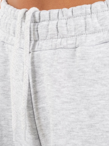 Smilodox Loose fit Trousers 'Zadie' in Grey