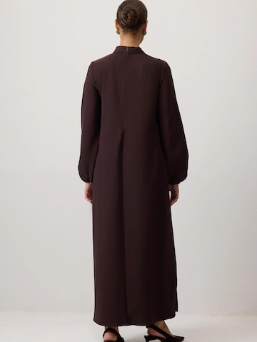 Robe 'Pleated Crepe Dress' Touché Privé en marron