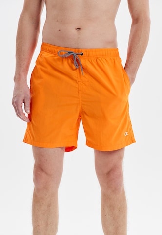 Cruz Regular Boardshorts in Oranje: voorkant