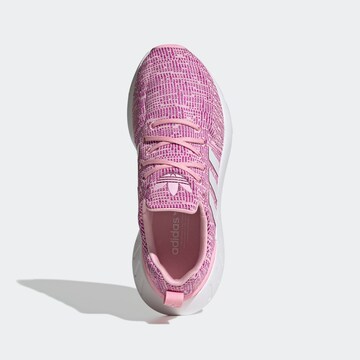 ADIDAS SPORTSWEAR Спортни обувки 'Swift Run 22' в розово