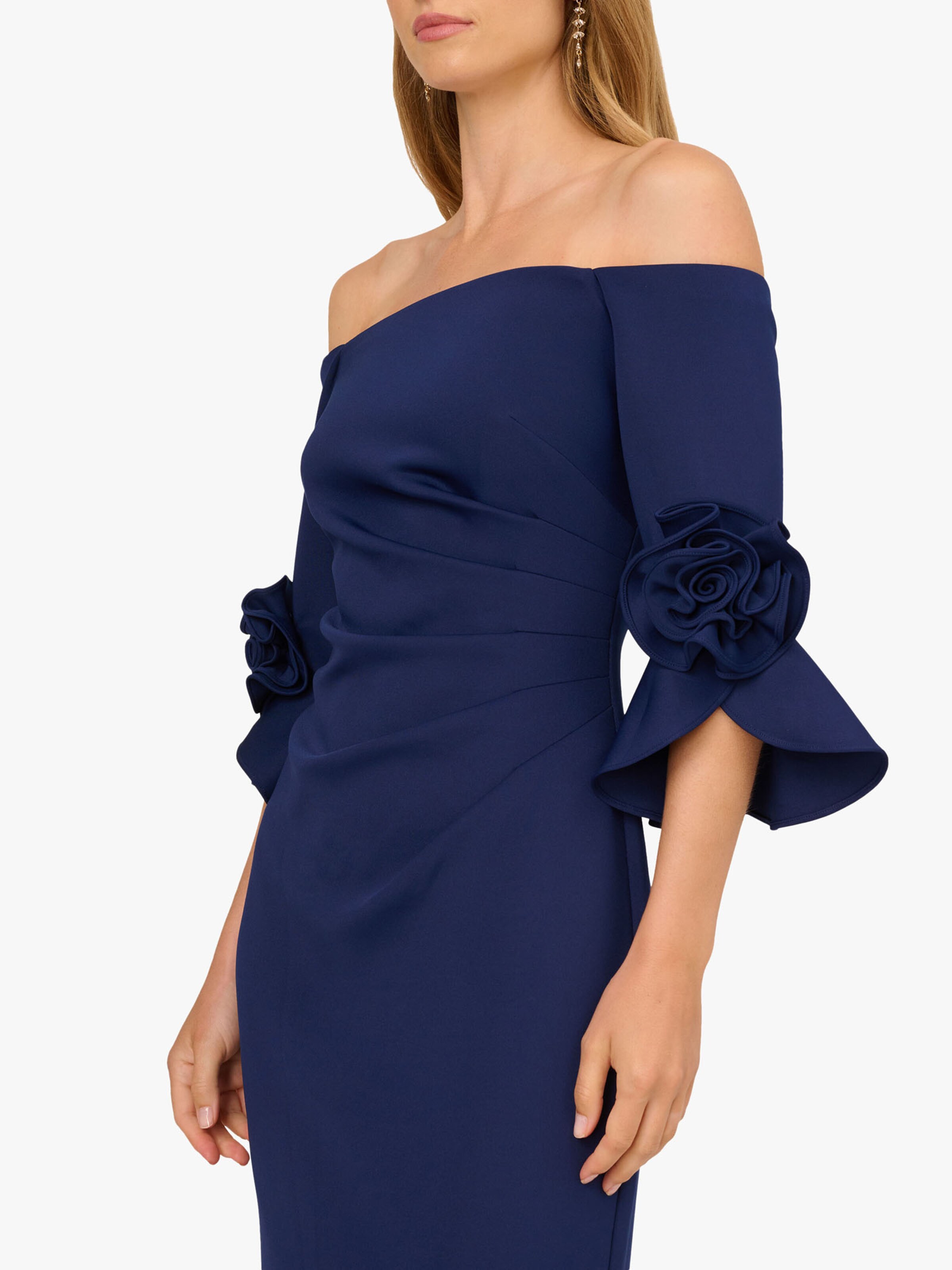 Adrianna Papell Avondjurk 'Rosette Scuba Crepe Gown' in Blauw