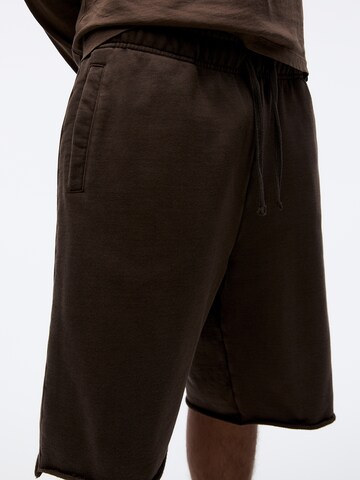 Pull&Bear Regular Pants in Brown