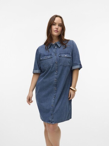 Robe-chemise 'VMCJennie' Vero Moda Curve en bleu : devant