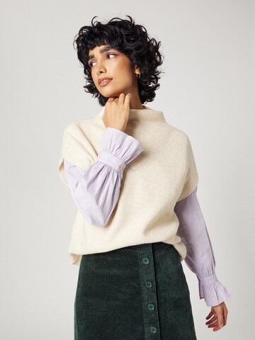 florence by mills exclusive for ABOUT YOU Свитер 'Wisteria' в Белый: спереди