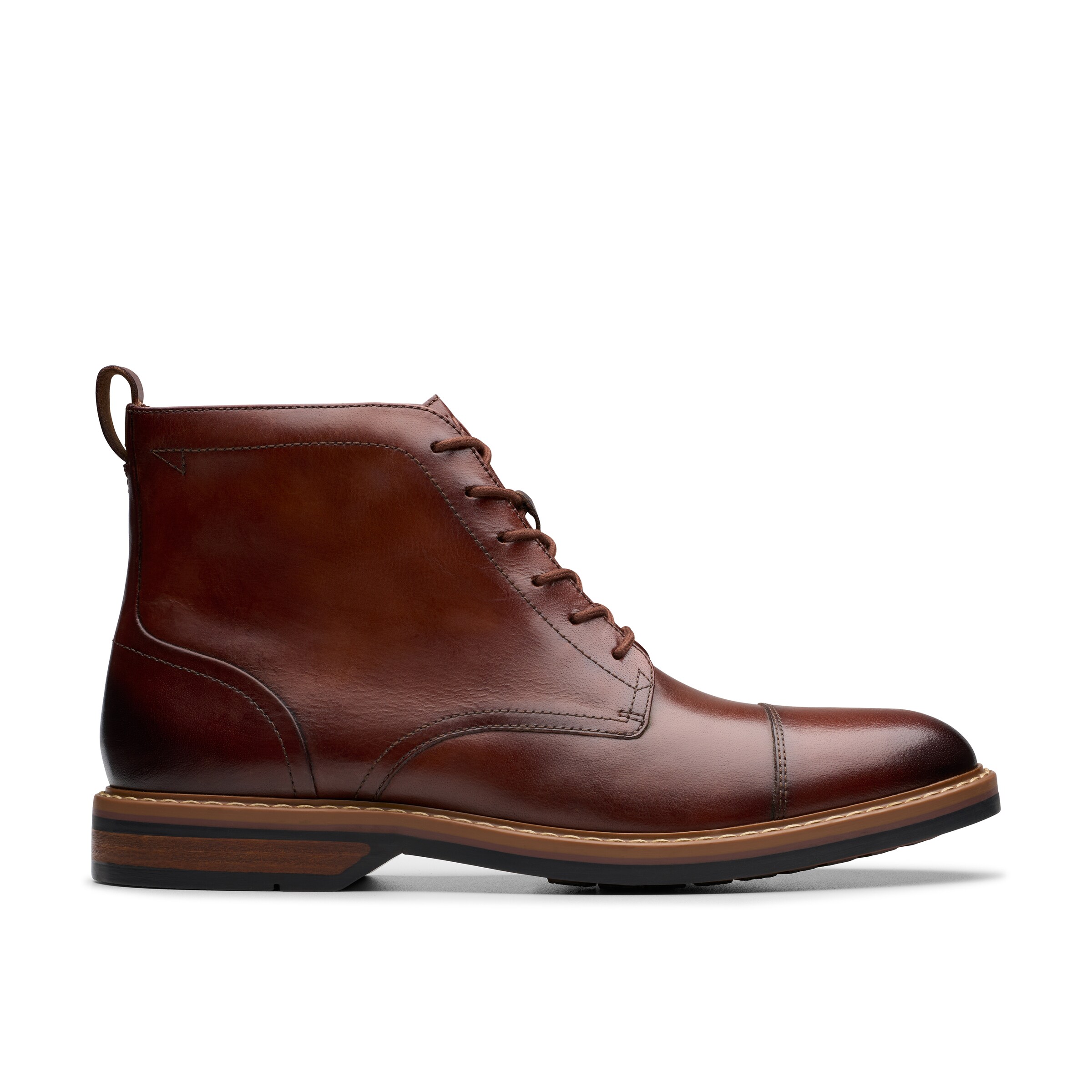 CLARKS Veterboots 'Aldwin Cap' in Bruin