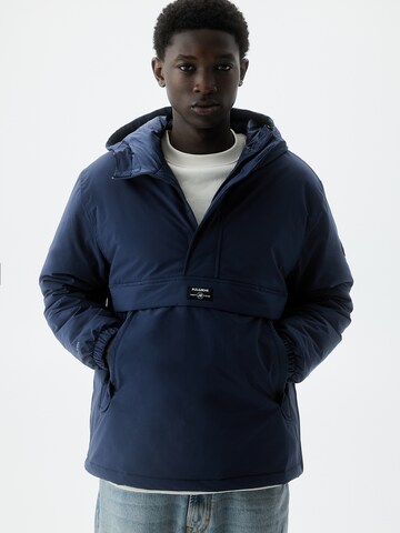 Pull&Bear Winter Jacket in Blue: front