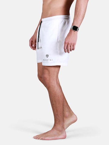 MOROTAI Badeshorts 'ESSENTIAL' i hvid
