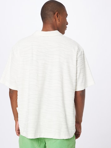 T-Shirt 'Tristan' Smiles en blanc