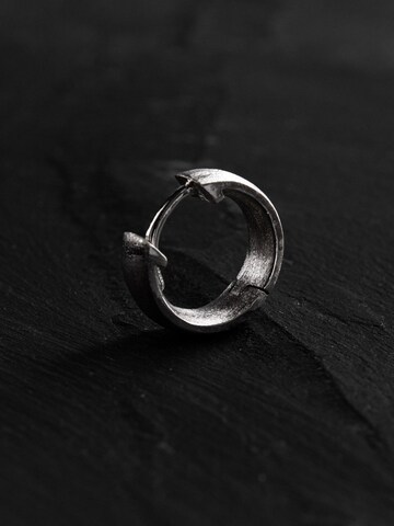 Orecchino 'THE HOOP' di REYTEL in argento