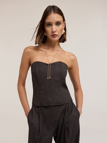 MOTIVI Top in Brown