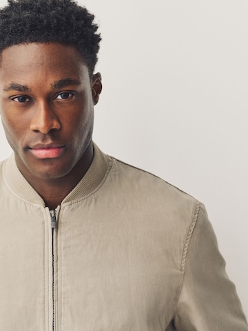 Next - Chaqueta de entretiempo en gris