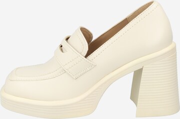 STEVE MADDEN Instappers in Beige