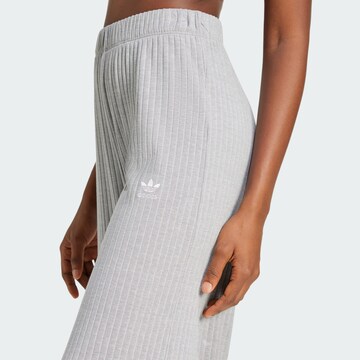 ADIDAS ORIGINALS Wide leg Trousers 'Essentials' in Grey