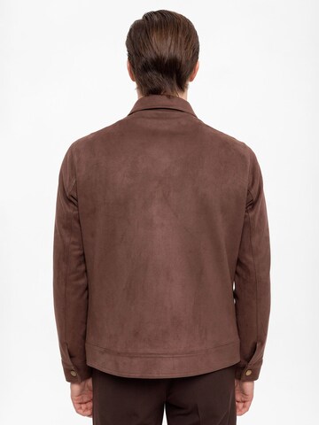 Antioch Between-season jacket in Brown