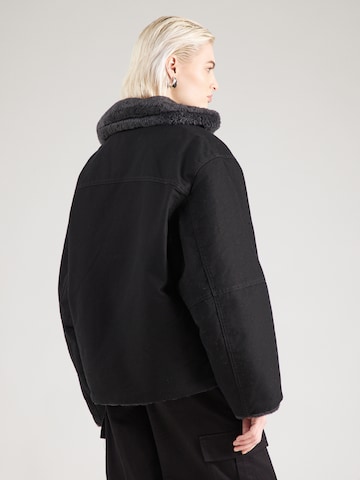 Giacca di mezza stagione 'Titan' di WEEKDAY in nero