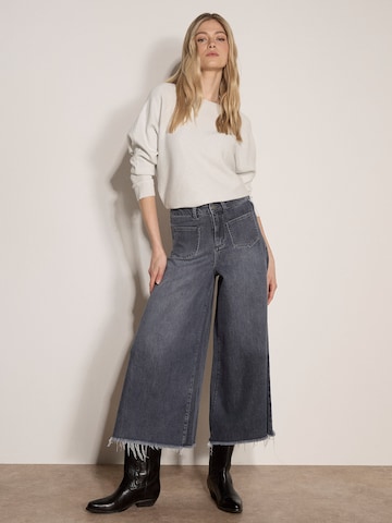 Pull-over ' ' Apricot en blanc