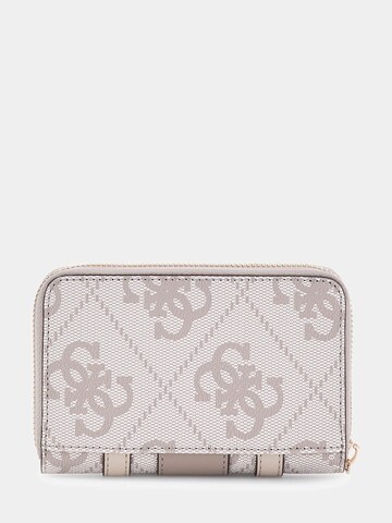 GUESS Portemonnaie 'Erenia' in Beige