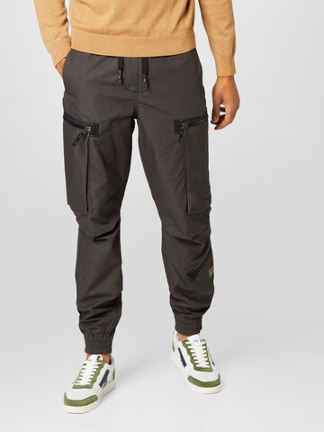 Regular Pantalon cargo G-Star RAW en gris : devant