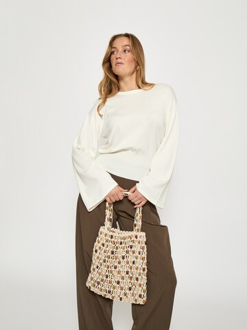 minus Top 'Kamma' in Wit