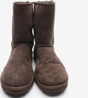 UGG Dress Boots in 39 in Brown